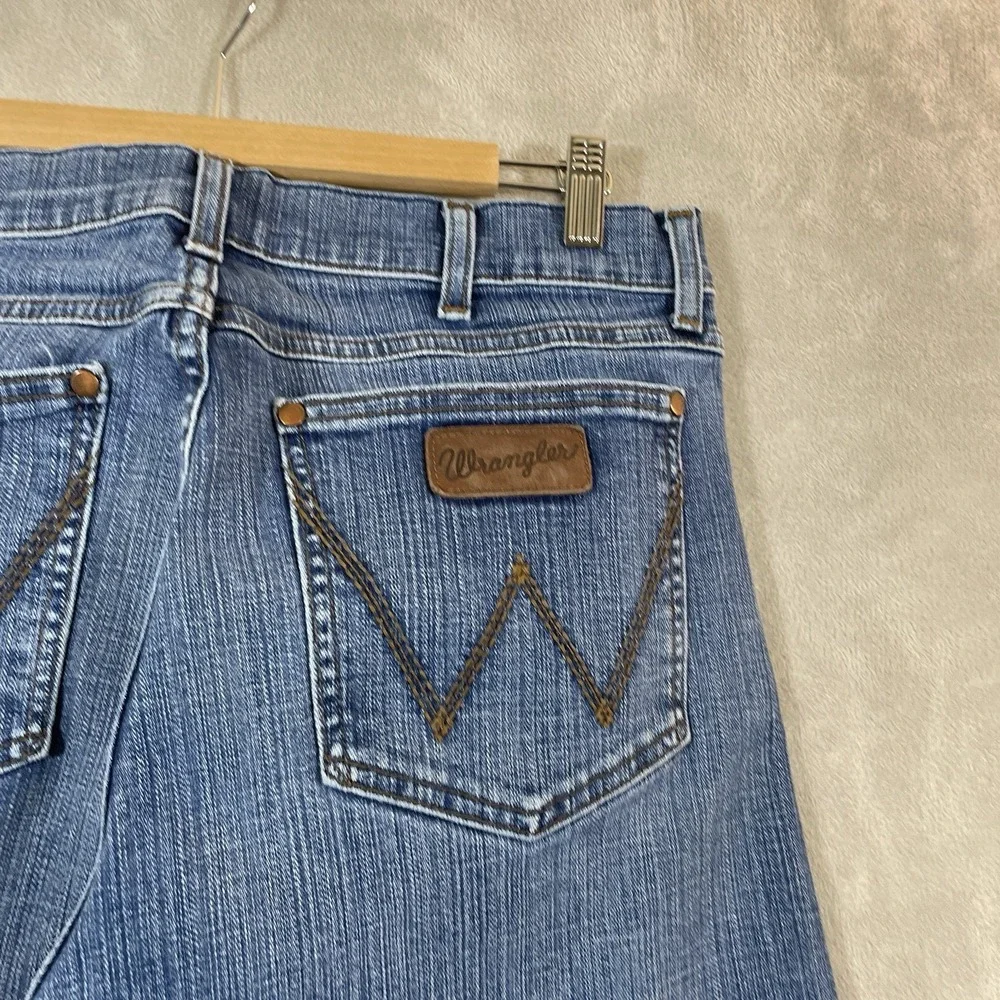 Wrangler Retro Slim Boot Jeans Mens 34x34 Medium Wash Denim 77MWZLL